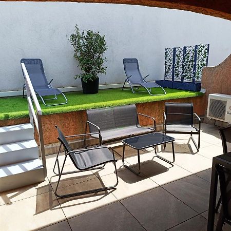 Appartement A 50 Metres De La Plage Fréjus Exteriör bild