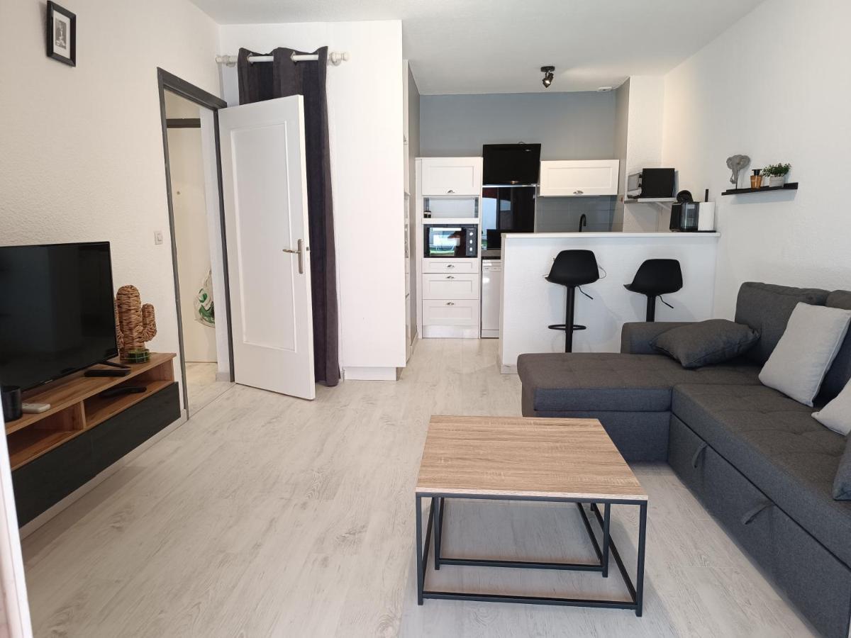 Appartement A 50 Metres De La Plage Fréjus Exteriör bild