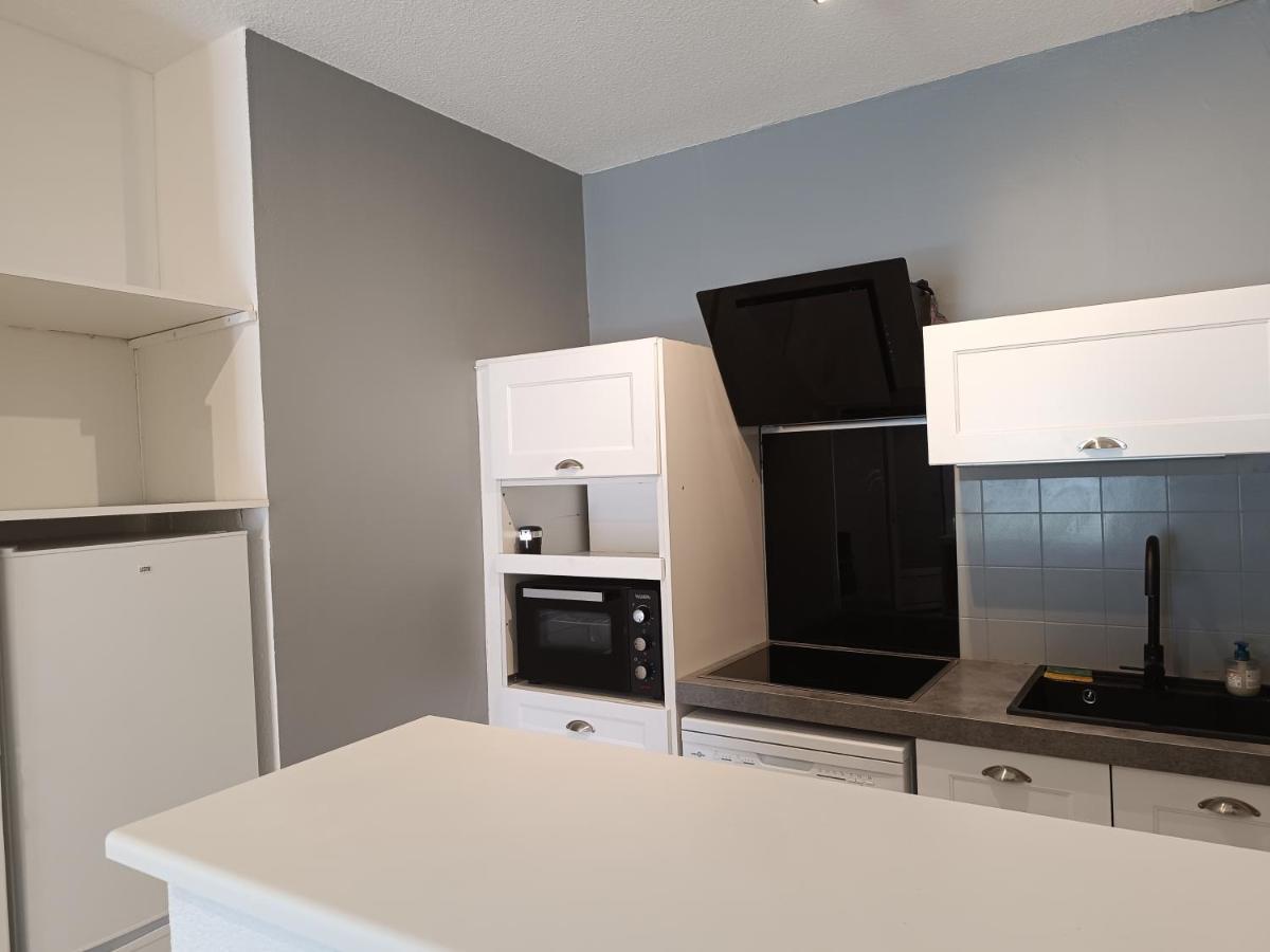 Appartement A 50 Metres De La Plage Fréjus Exteriör bild